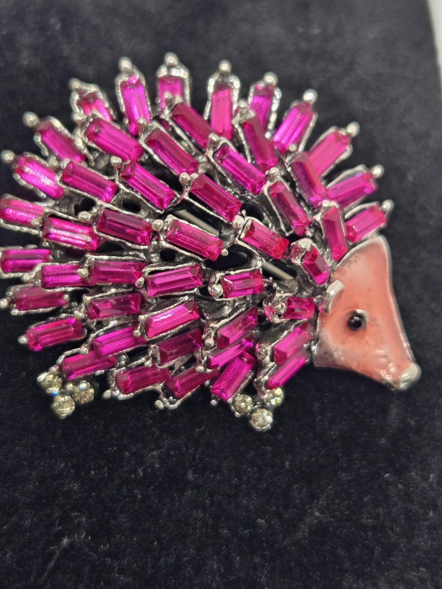 Fuschia Porcupine Brooch – Silver Plated Brooch With Sparkling Rhinestones