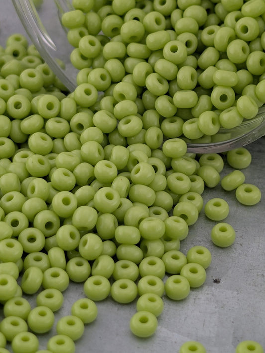Opaque Lime Green Beads – Preciosa Seed Beads Size 8/0 | 15g Neon Green Package