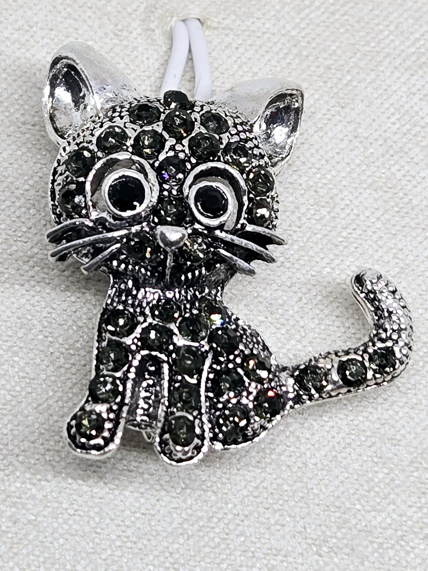 Silver Plated Brooch – Black Rhinestone Cat Pin | Elegant Lightweight Jewelry