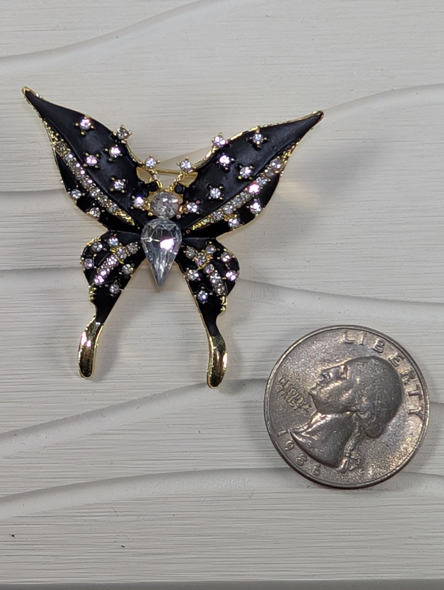 Black Gold Butterfly Brooch – Elegant Jewelry Accessory | Unique Gift Idea