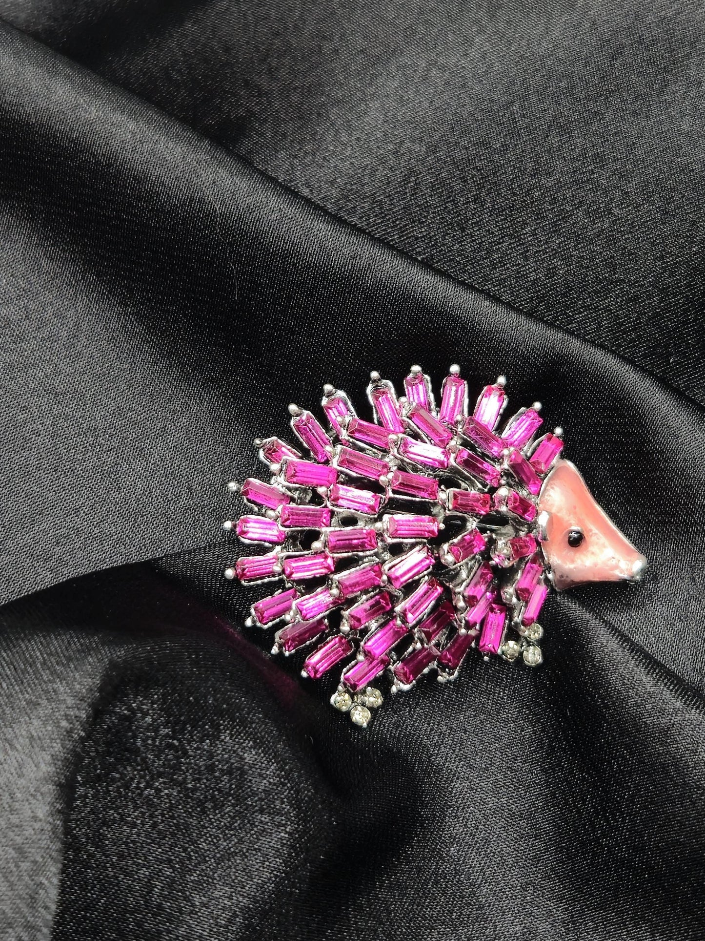 Fuschia Porcupine Brooch – Silver Plated Brooch With Sparkling Rhinestones