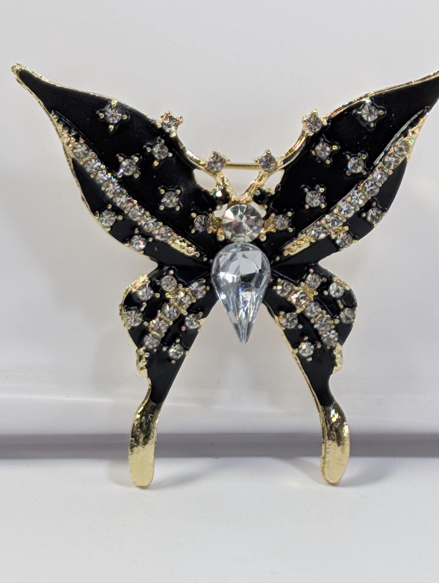 Black Gold Butterfly Brooch – Elegant Jewelry Accessory | Unique Gift Idea
