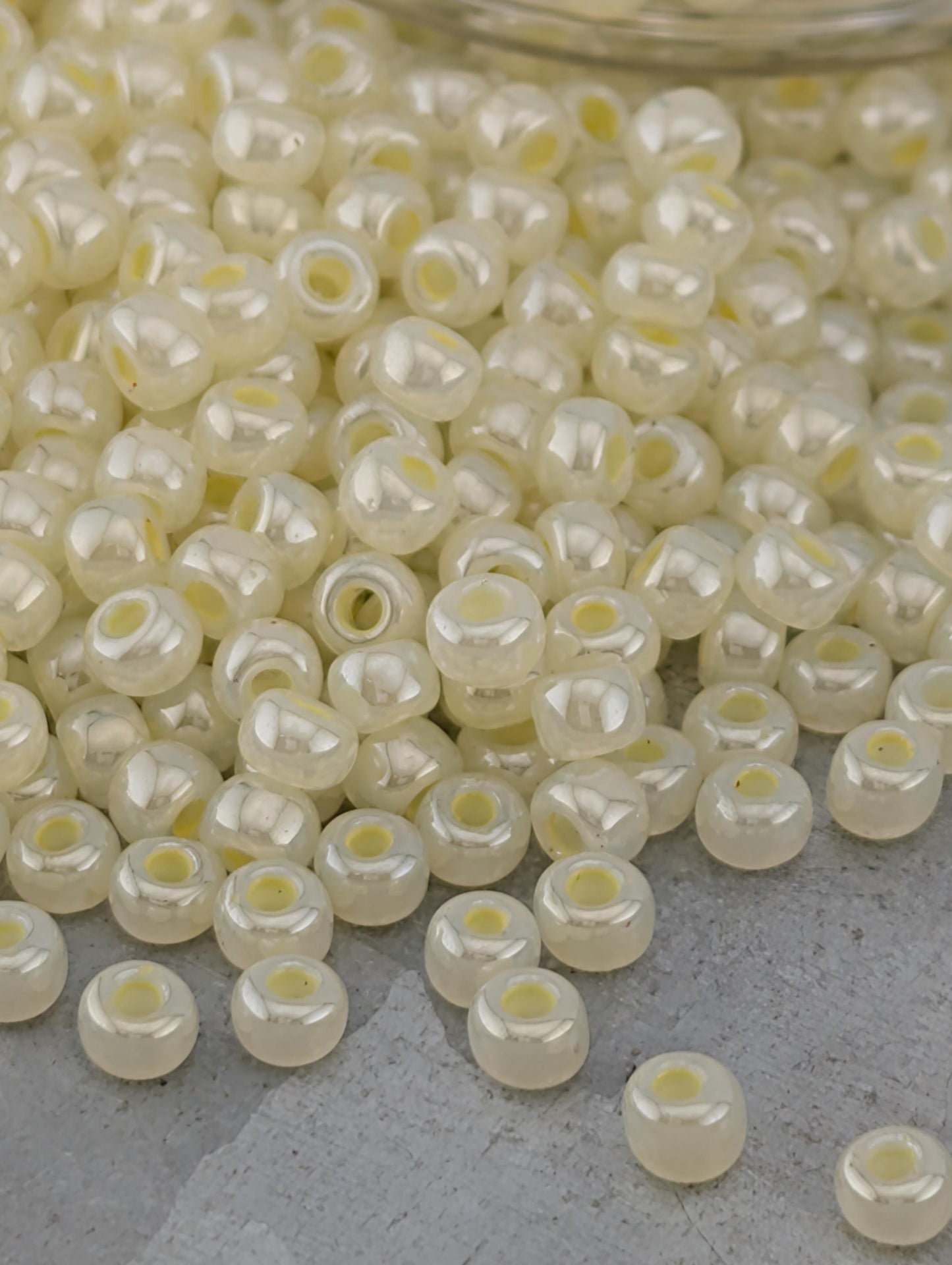 Preciosa Seed Beads Opaque Light Cream Pearls Size 8/0 | 15g Beading Craft Supplies