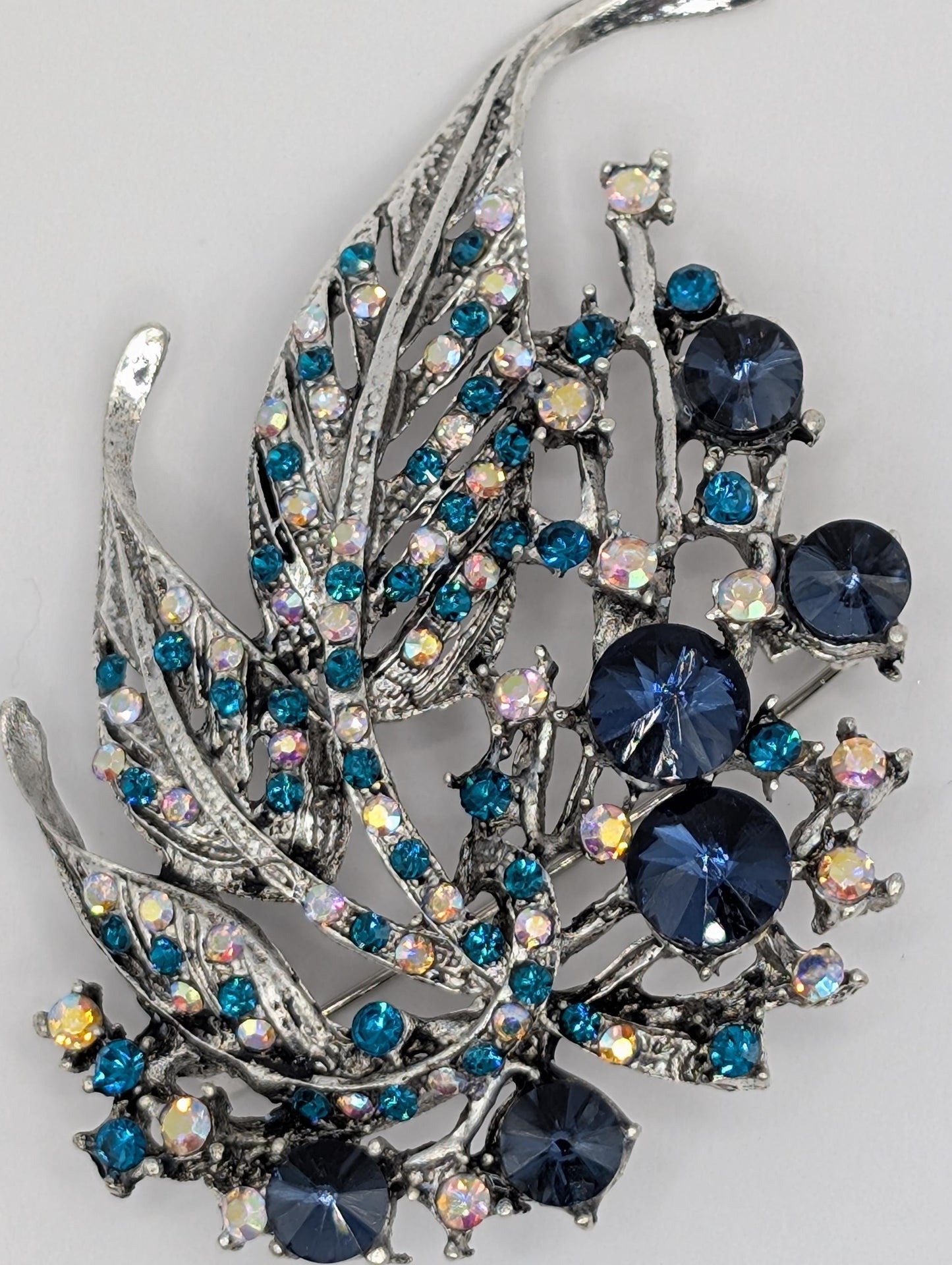 Silver Plated Brooch – Feather Design with Sparkling Sapphire Rhinestones Pin