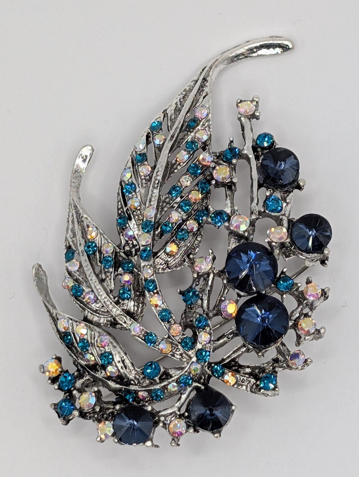 Silver Plated Brooch – Feather Design with Sparkling Sapphire Rhinestones Pin