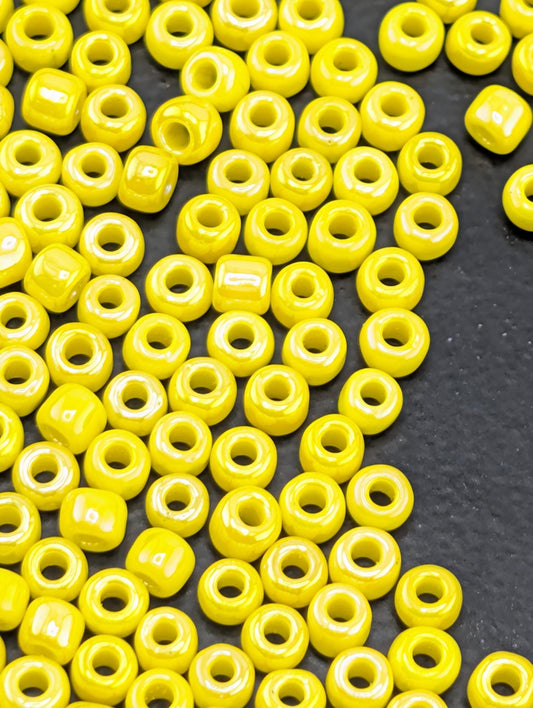 5014SB Opaque Rainbow Yellow  8/0  Matsuno Seed Beads (15g, ~600 pcs)