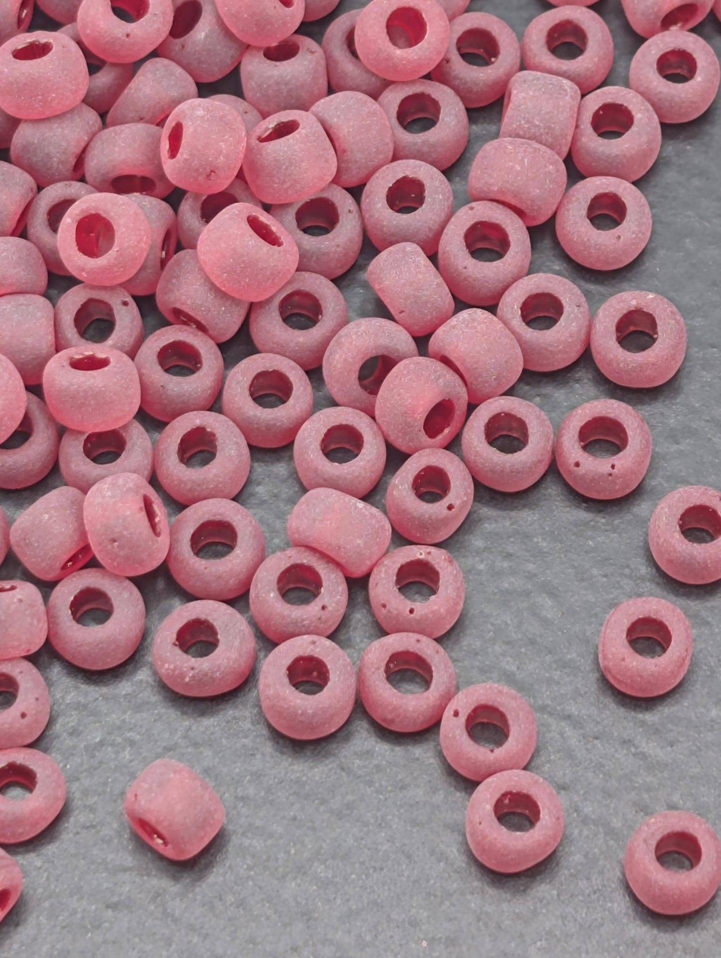 8332SB Transparent Ruby Red Matte  8/0  Matsuno Seed Beads (15g, ~600 pcs)