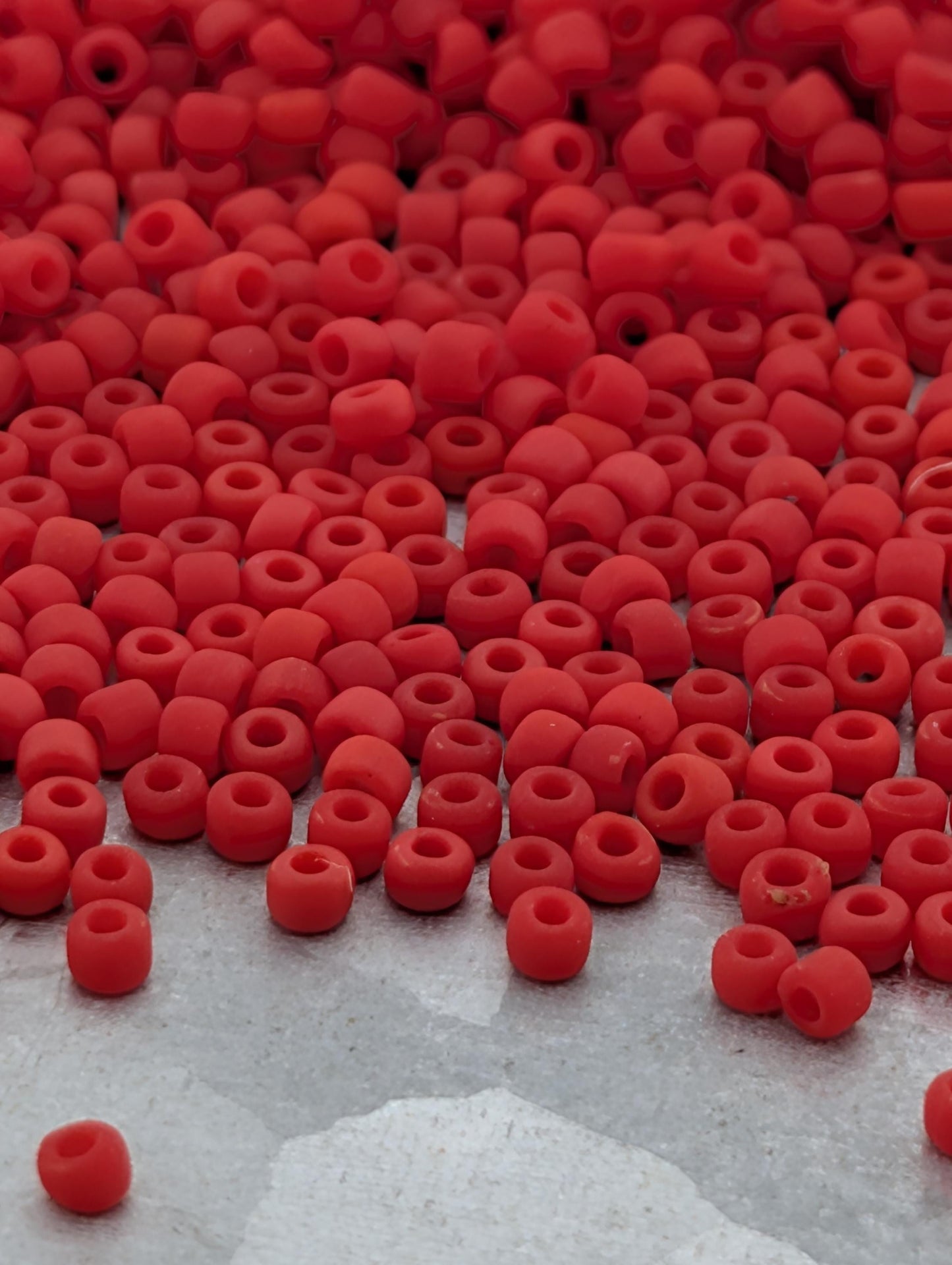 1981SB Opaque Matte Red (Matsuno Seed Beads, Size 11, 15g)