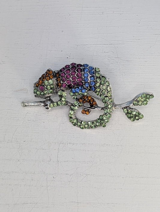 Silver Plated Brooch – Charming Chameleon Pin Pendant | Versatile Bag Charm Accessory