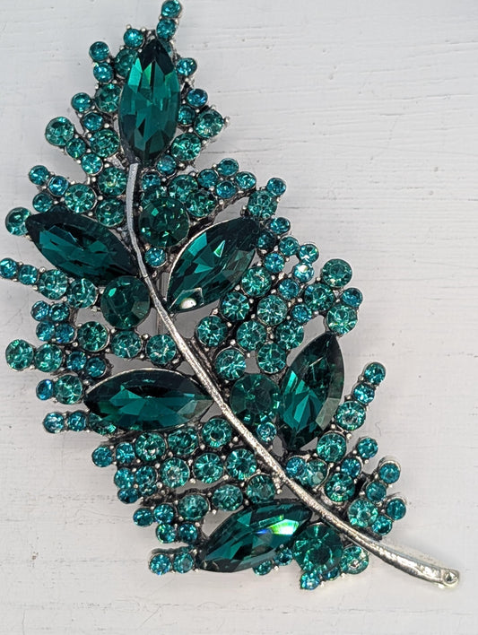 Emerald Green Brooch – Silver Plated Rhinestone Feather Pin for Jackets